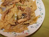 Pasta with leeks and oyster mushrooms