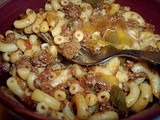 Slow cooker chili macaroni
