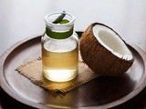 8 Tips on How To Keep Coconut Oil As Liquid Without It Going Hard