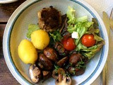 Champignon,Frikadellen,Salat,Kartoffeln