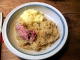 Der Deutsche isst ger Sauerkraut
