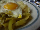 Kartoffel,Pastinakenstampf, Bleichsellerie mit Orange, Spiegelei,Salat