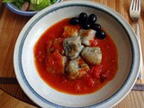 Oliven Gnocchis mit Tomatensoße,Salat