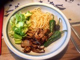 Spaghetti,Austernpilze,Bratpaprika,EndiviensalatBratapfel,vegetarisch