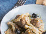 Polpette di pollo con finocchi e olive nere: facili e veloci