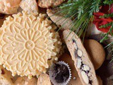 10+ Italian Christmas Cookies You’ll Want to Bake Every Year