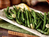 Garlicky Steamed Green Beans: Easy Recipe