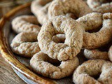 Italian Wine Cookies: Ciambelline al Vino