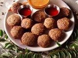 Brown–small Black eyed bean Fritters