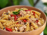 Pasta al tonno e pomodori secchi