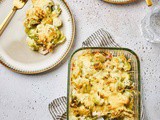 Cheesy Brussels sprouts gratin recipe with bacon