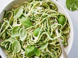 Creamy pasta with spinach and parmesan