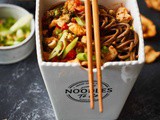 Noodles with chicken and peanut sauce