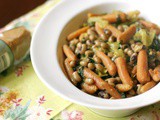 Spicy Coconut Black-eyed Peas with Spinach & Carrots #Weekly Menu Plan