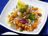 Laiya Bhel | Puffed Rice Lentil Chat ~ Banarasi Street food