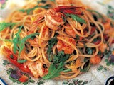 Spaghetti con gamberetti e rucola (spaghetti with prawns & rocket)