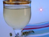 Αρωματικό λικέρ ροδάκινο με λευκό κρασί