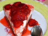 Cheesecake με crème fraîche και καραμελωμένες φράουλες