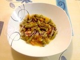 Loubieh b Zeit: Lebanese Green Beans with Tomatoes and Olive Oil