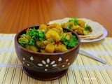 Aloo Gobi Adraki / Cauliflower Potato Curry