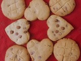 Eggless Chocolate Chips Cookies / Choco chip Cookies