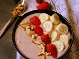Strawberry Oatmeal breakfast Smoothie Bowl
