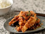 Crispy aubergine with a hot, sweet and sour sauce