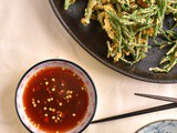 Tempura vegetables with sweet chilli dipping sauce