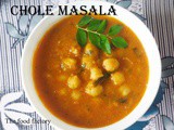 Chole masala (chickpeas cooked with onions and tomato)