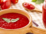 How to Make Tomato Puree at Home