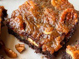 Pecan pie brownies
