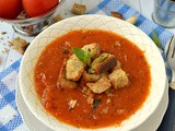 Βελουτέ σούπα με ψητές ντομάτες, βασιλικό κ σκορδάτα κρουτόν-Creamy basil roasted tomato soup with garlicky croutons