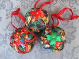 Quilted Christmas Balls – Weekend Project