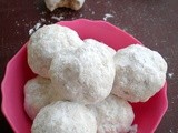 Mexican Wedding Cookies / Russian Tea Cakes / Snow Ball Cookies