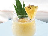Pineapple and banana smoothie for weight loss