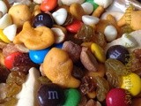 Football Friday: Munch a Bunch Snack Mix