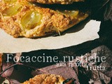 Focaccine rustica alla ricotta e frutta