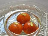 Gulab jamun recipe with video - gulab jamun with khoya