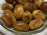 Pikantni mladi beli krompirići