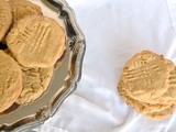 Easy Peasy 3 Ingredient Peanut Butter Cookies