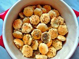 Baked Seasoned Snack Crackers