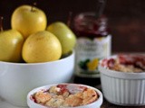 Bez glutena: Crumble s jabukama i aronijom