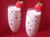 Strawberry Lassi (Strawberry Yogurt Smoothie)