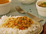 Turai aur Sukkae Jhigae ka Salan /Ridge Gourd (Luffa) with Dried Prawn (Shrimp) Curry