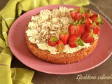 Torta mandorle e fragole