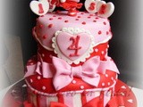 Hello Kitty red cake